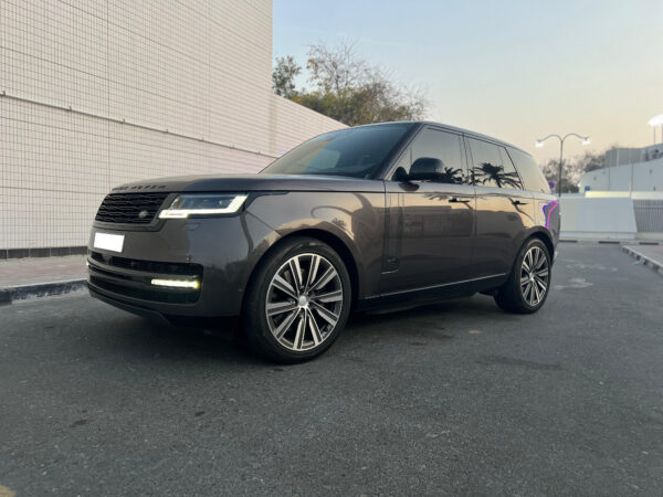 IMG-20260109-WA0016 Range Rover Vogue Gray -2023