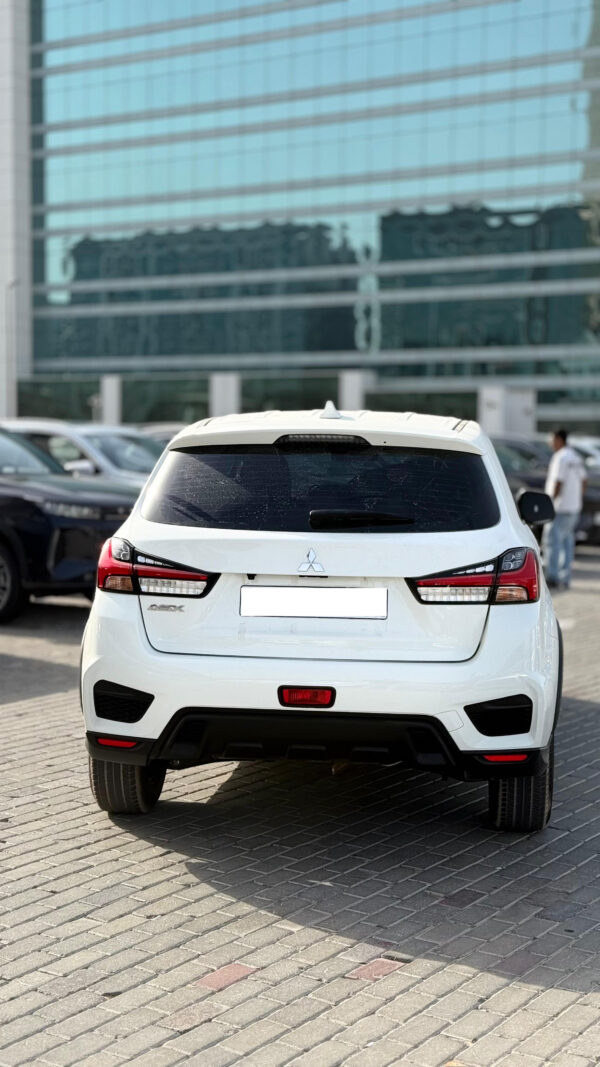 Mitsubishi ASX white- 2025