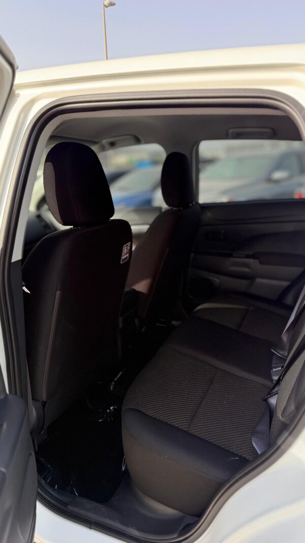 Mitsubishi ASX white- 2025