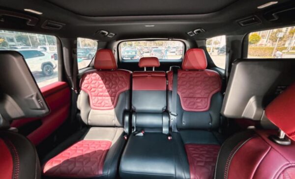 Nissan Patrol Platinum 2025