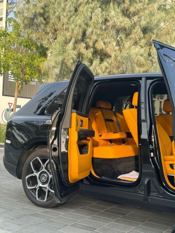 Rolls-Royce Cullinan- 2022