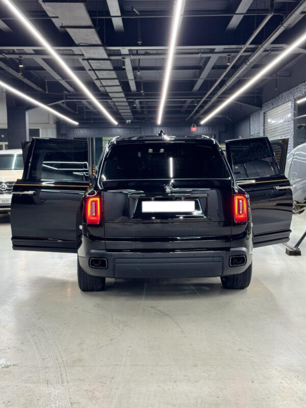 Rolls-Royce Cullinan- 2022