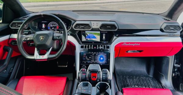 Lamborghini Urus - 2023