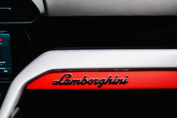 Lamborghini Urus - 2023